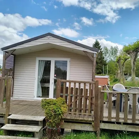 Zecamping 3 Etoiles Pet Friendly Avec Acces Direct A La Base De Loisir Campsite Arques-la-Bataille